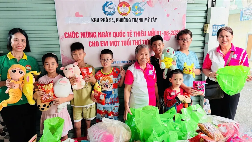 Chuyện ở những khu trọ nghĩa tình