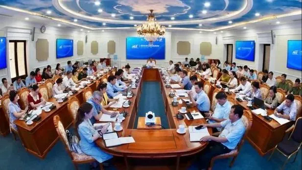 Các đại biểu tham dự cuộc họp về kế hoạch tổ chức Diễn đàn Kinh tế Mùa thu năm 2026. Ảnh: HOÀNG HÙNG