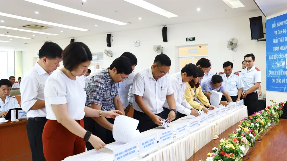 Kiểm soát quyền lực trong thanh tra