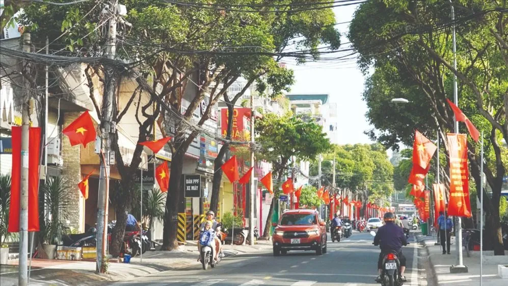 Phố phường rực rỡ đón tết