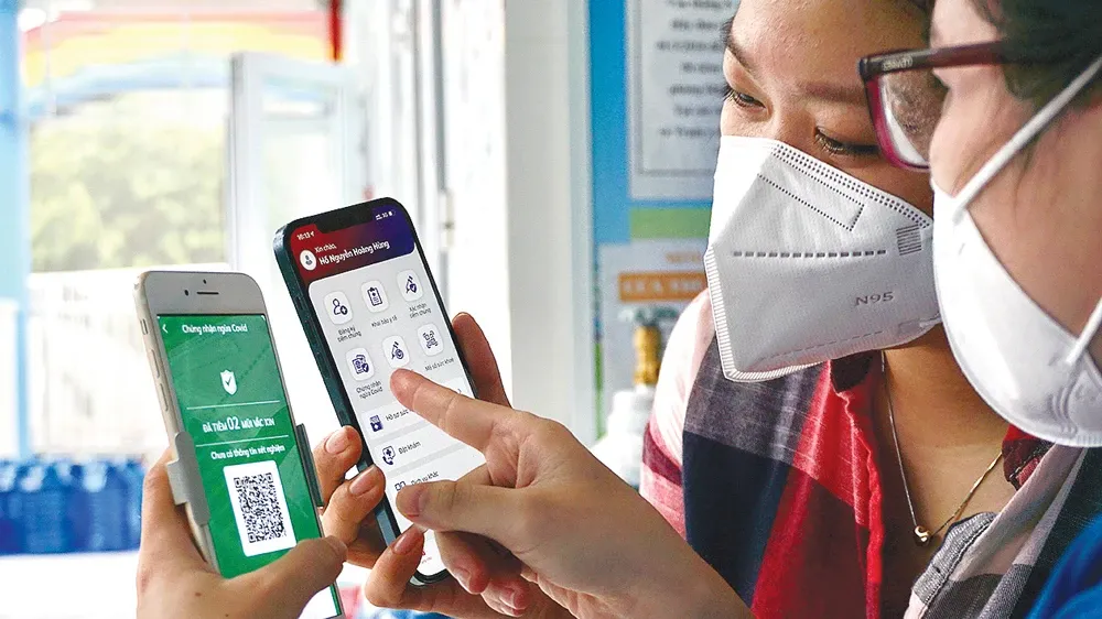Xây dựng bộ công cụ thu thập gia sử sức khỏe