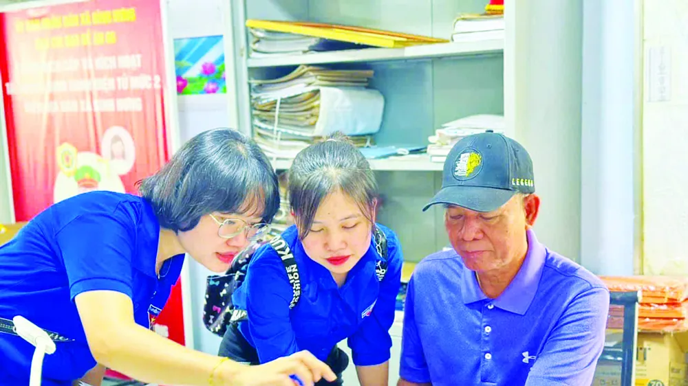 Phổ cập công nghệ số đến người dân