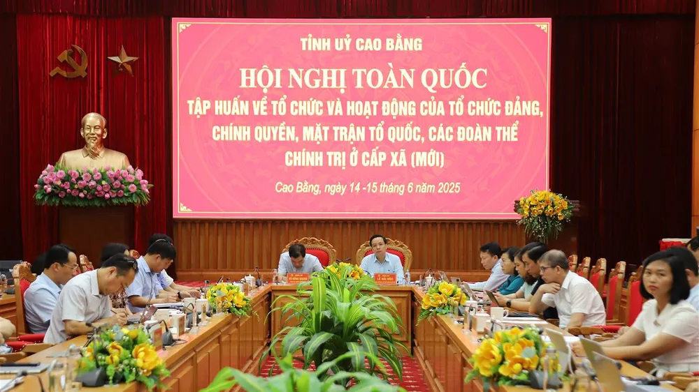 Bế mạc Hội nghị tập huấn toàn quốc về tổ chức bộ máy vận hành chính quyền địa phương 2 cấp