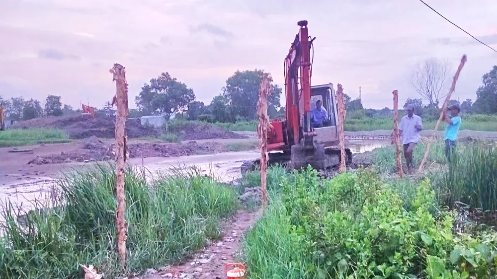 Dự án nhà ở xã hội khóm 5 triển khai xây dựng làm mất đường dân sinh, không mở lối đi mới cho người dân