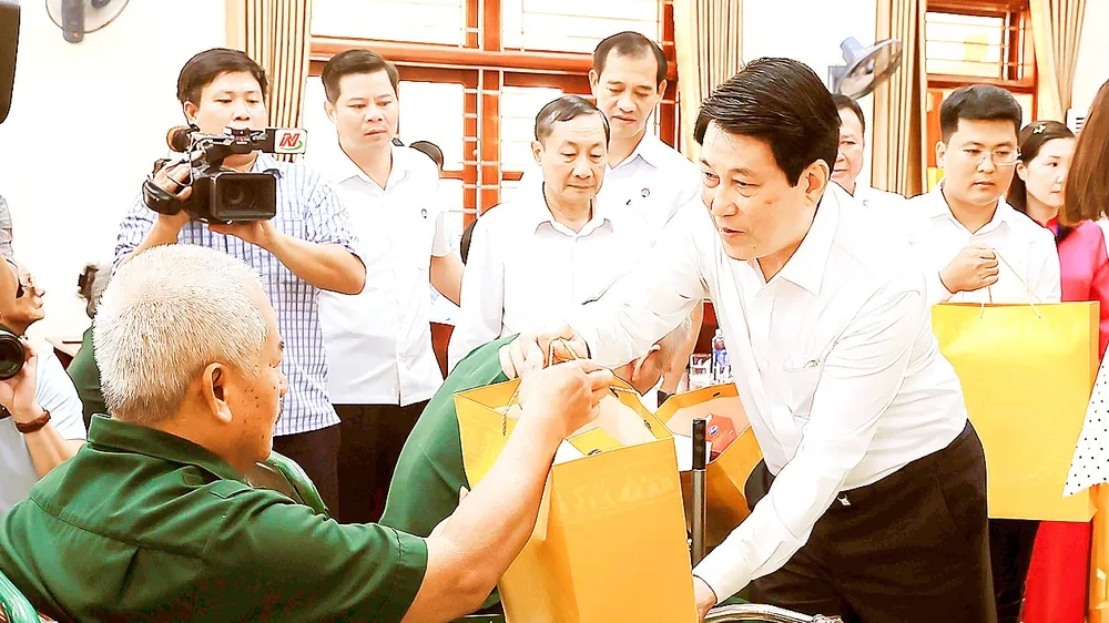 Chăm lo người có công là nhiệm vụ thường xuyên, lâu dài