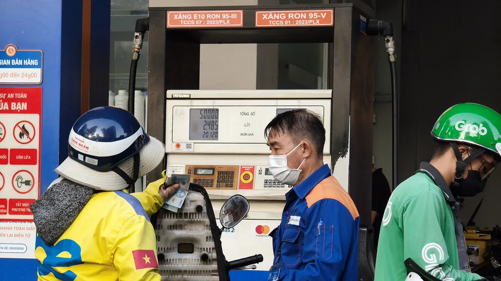 Xăng sinh học E10: Phủ rộng điểm bán, tăng lượng tiêu thụ