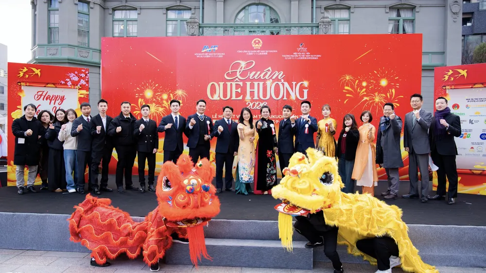 Rộn ràng Xuân Quê hương