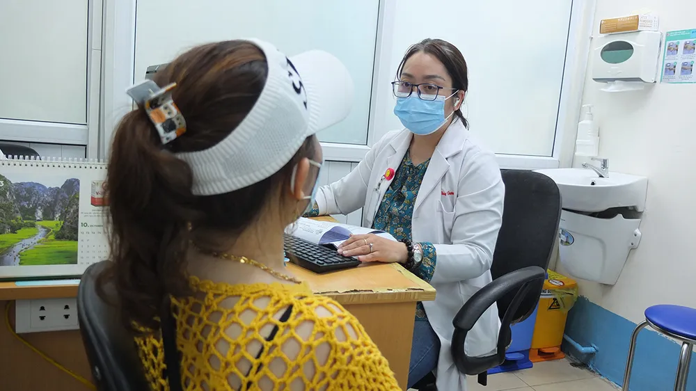 Hiểm họa “ma trận” thuốc trên mạng