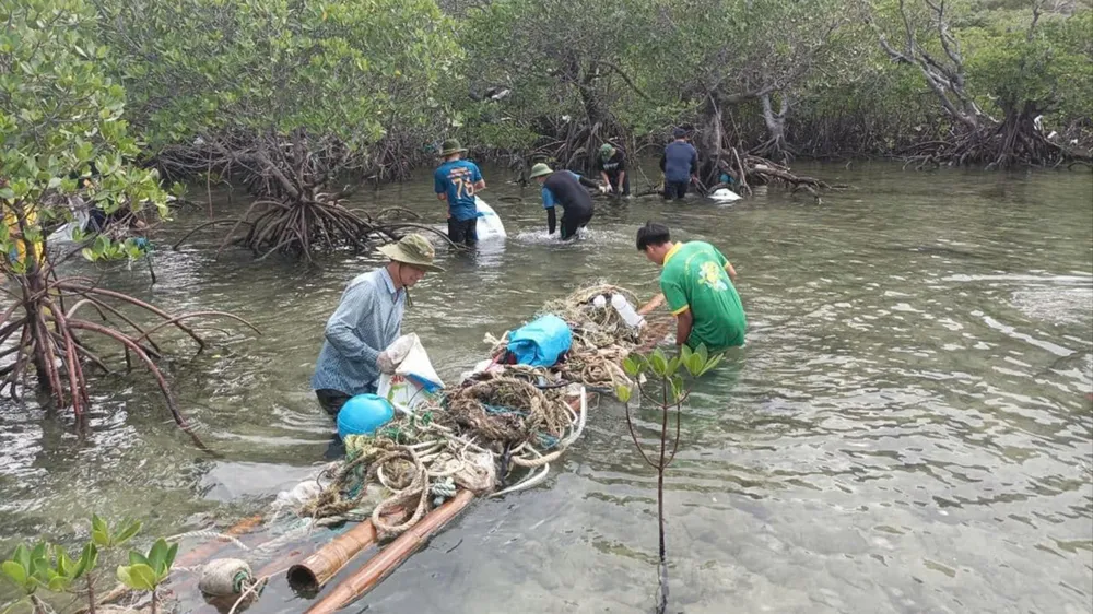 Chung tay vì hòn đảo “không rác nhựa”