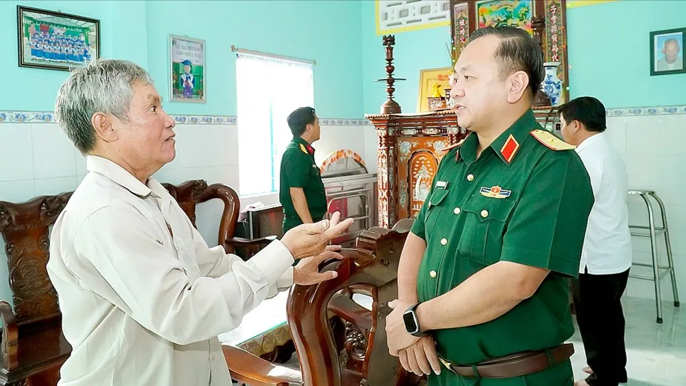 Xúc động rơi nước mắt khi tìm thấy những kỷ vật