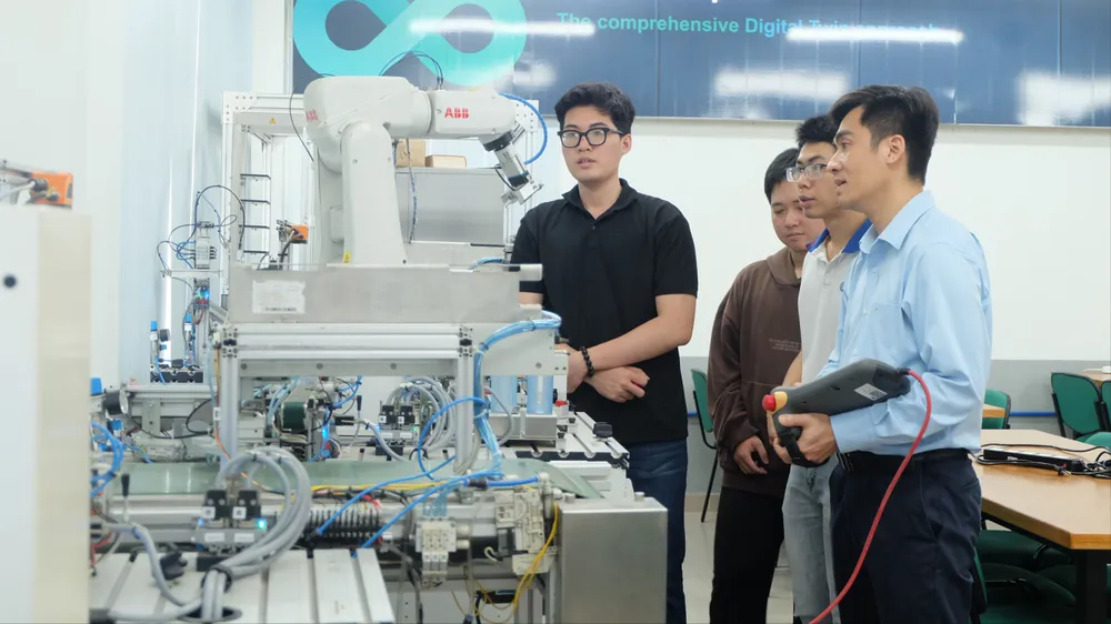Kết thúc đăng ký xét tuyển đại học năm 2026: Thí sinh chuộng nhóm ngành STEM