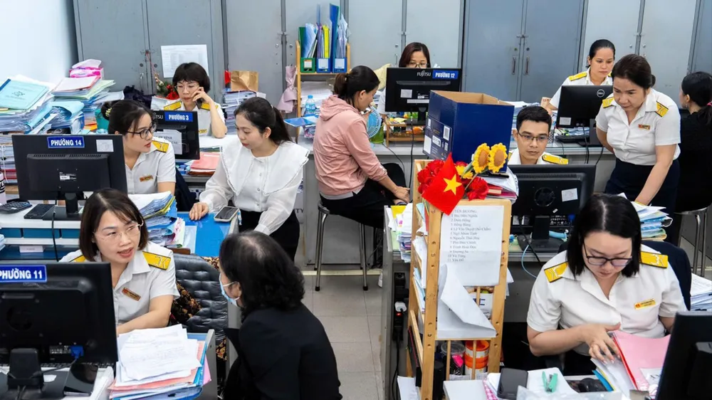 Truy thu thuế với bác sĩ, luật sư, diễn viên: Tránh xâm phạm quyền riêng tư, uy tín công dân