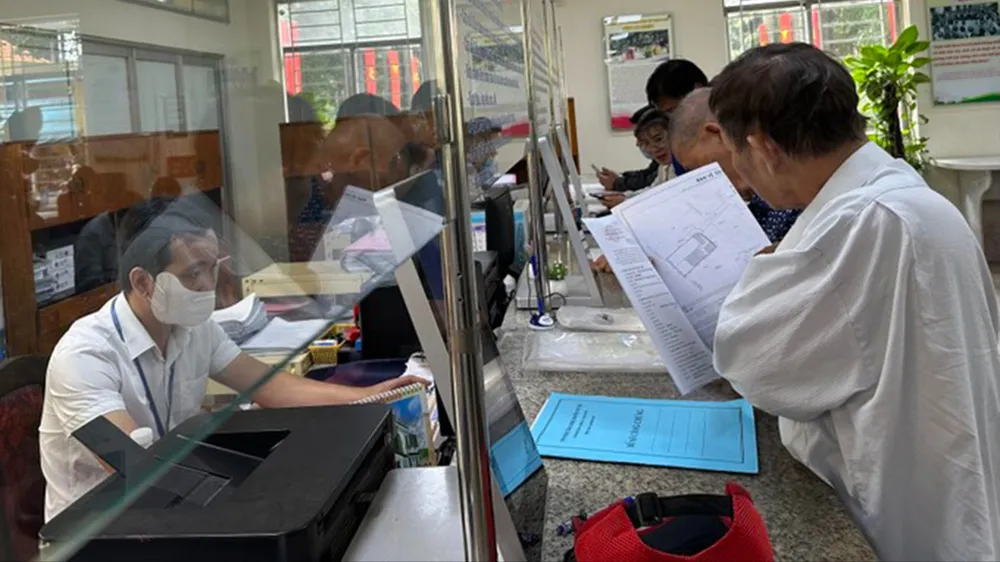 Giao dịch hai giá và cái giá phải trả