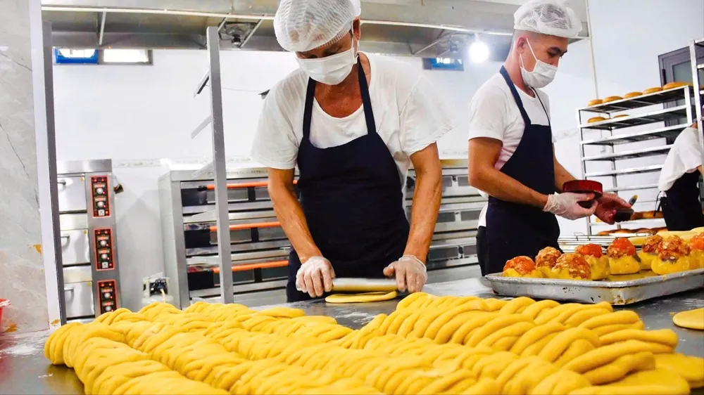 Giữ lửa làng nghề bánh trung thu Long Điền