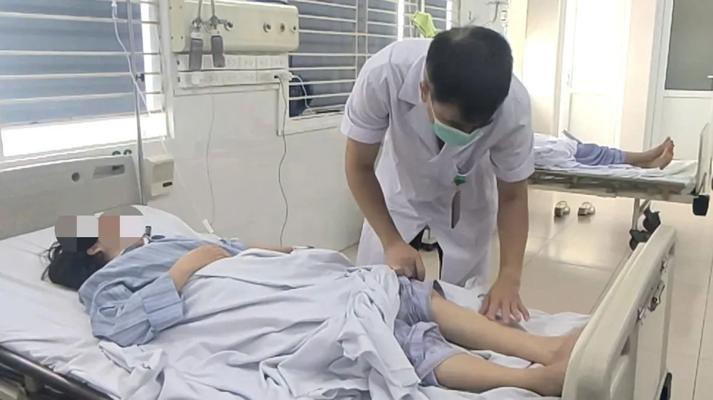 Sốt xuất huyết vào mùa, nhiều ca bệnh diễn tiến nặng