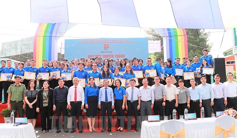 Ảnh: https://hcmcpv.org.vn/tin-tuc/phat-huy-vai-tro-cua-thanh-nien-thanh-pho-thu-duc-trong-chuyen-doi-so-1491920606#:~:text=(Thanhuytphcm.vn)%20%2D%20S%C3%A1ng,26%2F3%2F2024).