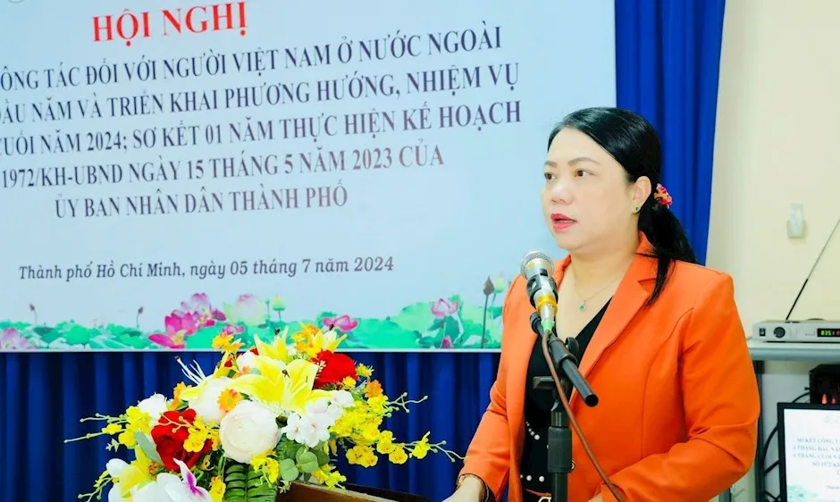 Ảnh: https://hcmcpv.org.vn/tin-tuc/phat-huy-nguon-luc-kieu-bao-trong-cac-hoat-dong-xay-dung-va-phat-trien-tphcm-1491924616