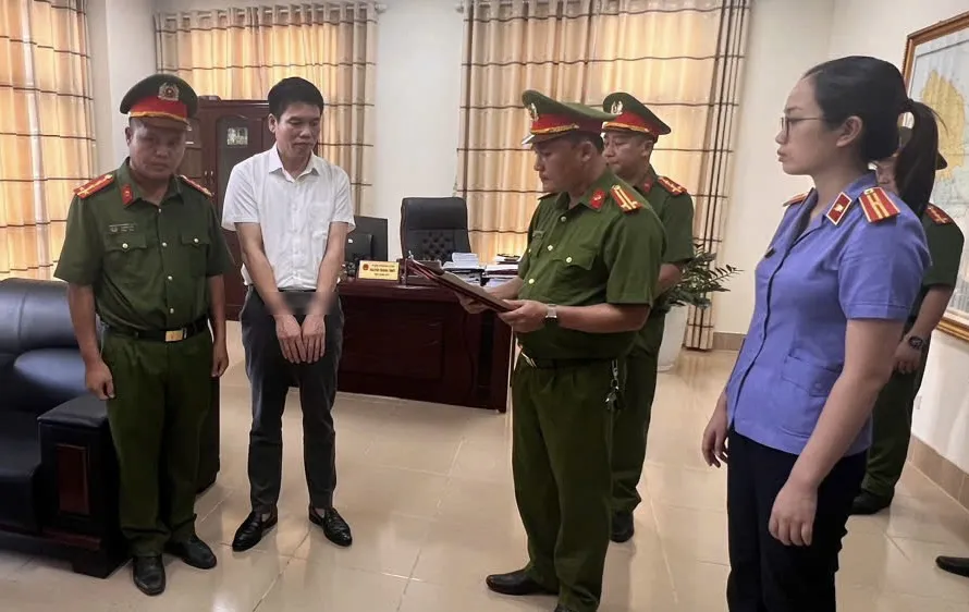 Bắt Phó Giám đốc Sở Công thương tỉnh Lai Châu