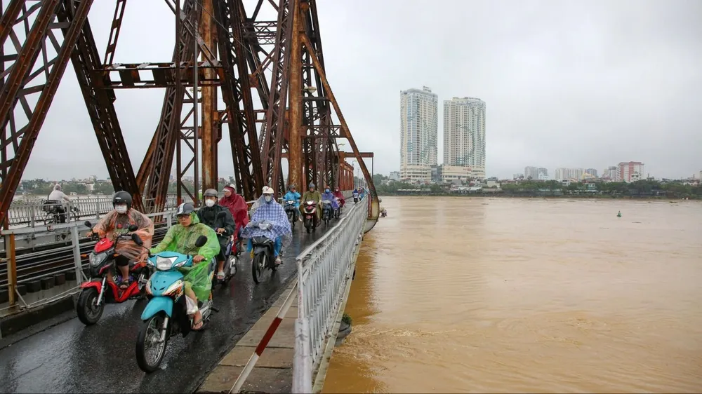 Bắc bộ, Tây Nguyên, Nam bộ có mưa dông, lũ trên các sông giảm