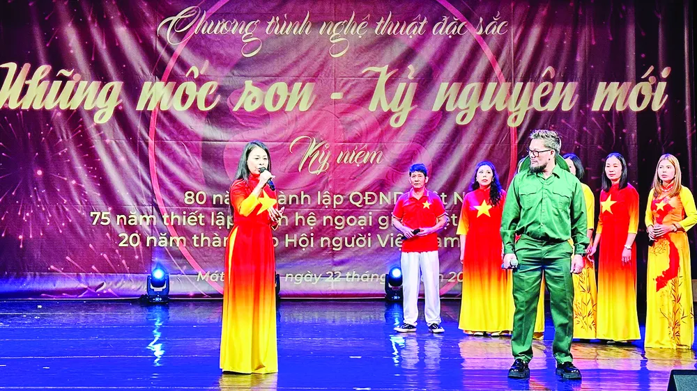 Chương trình nghệ thuật “Những mốc son - Kỷ nguyên mới” tại Moscow (Nga)