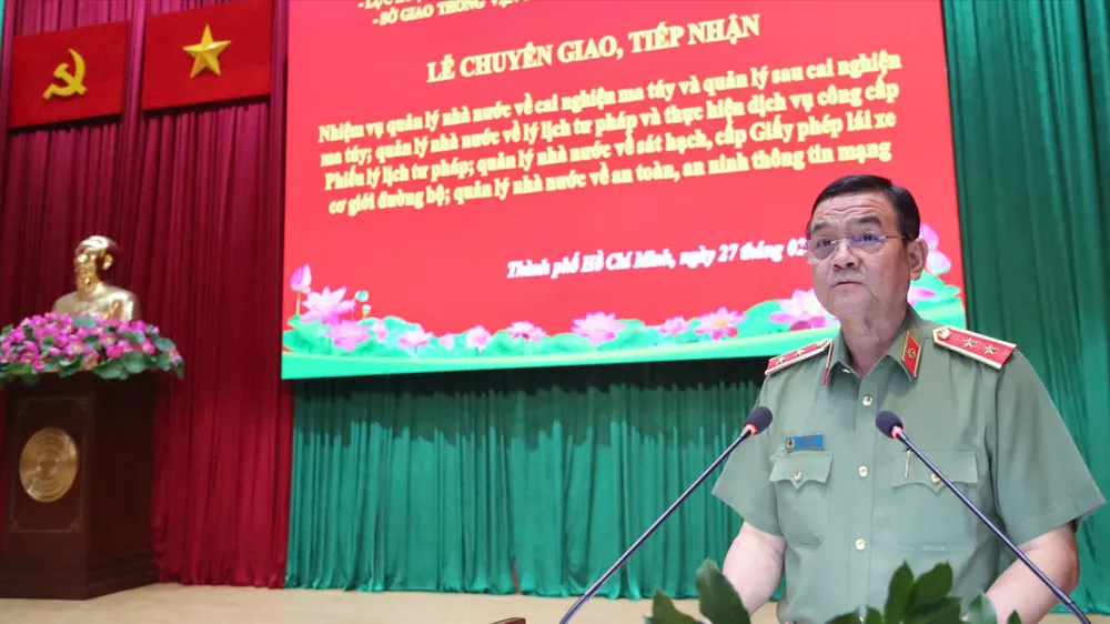 Công an TPHCM chính thức tiếp nhận một số nhiệm vụ mới