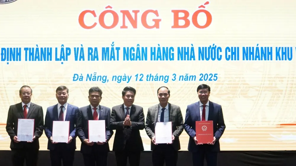 Ra mắt ban Giám đốc, lãnh đạo các phòng ban Ngân hàng Nhà nước khu vực 9
