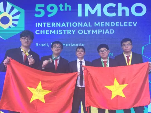 Đội tuyển Việt Nam tham dự kỳ thi Olympic Hóa học quốc tế Mendeleev lần thứ 59