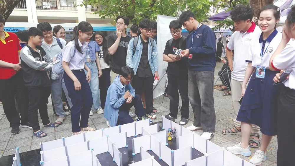 Giáo dục STEM: Ươm mầm những tài năng khoa học trẻ