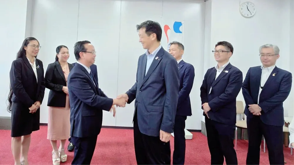 Đoàn công tác UBND TPHCM chào xã giao và làm việc với chính quyền tỉnh Osaka, Nhật Bản