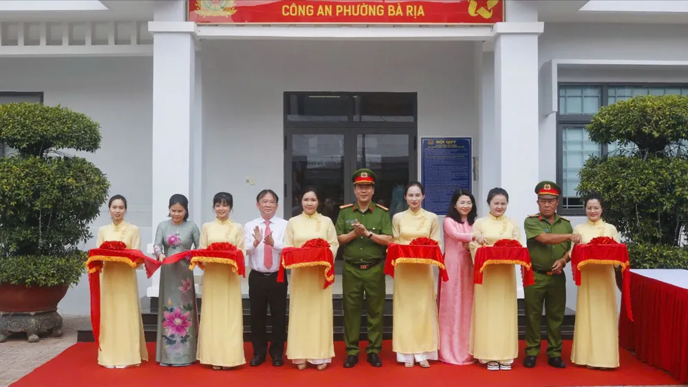 Công an phường Bà Rịa ra mắt bộ phận tiếp nhận và trả kết quả