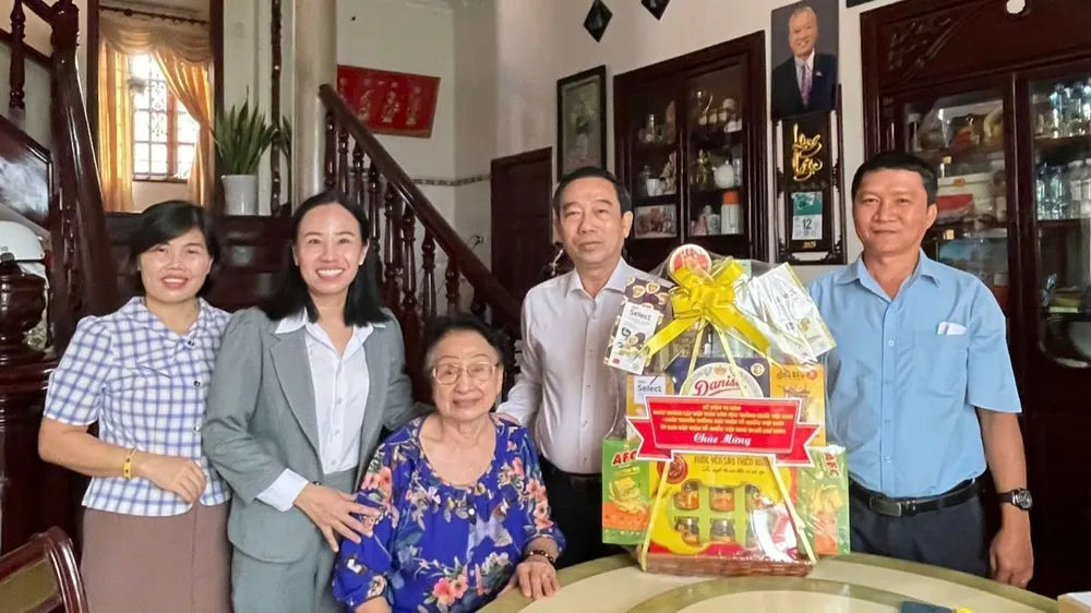 Tri ân các thế hệ cán bộ Mặt trận nhân kỷ niệm 95 năm Ngày thành lập Mặt trận Dân tộc Thống nhất Việt Nam