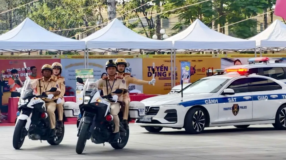 TPHCM ra quân phòng chống tội phạm