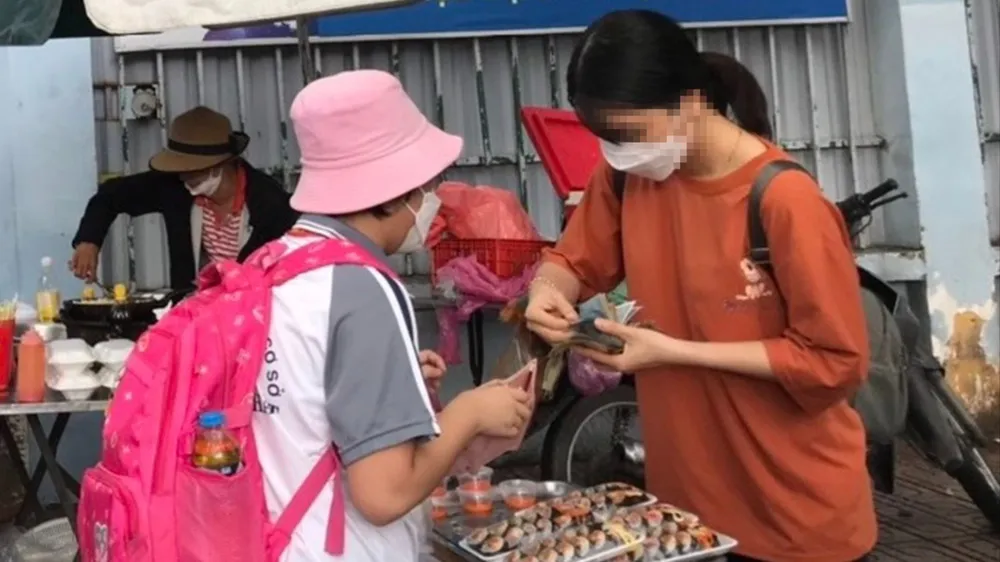 Thực phẩm mùa nắng nóng: Dễ ôi thiu, tiềm ẩn nguy cơ gây ngộ độc