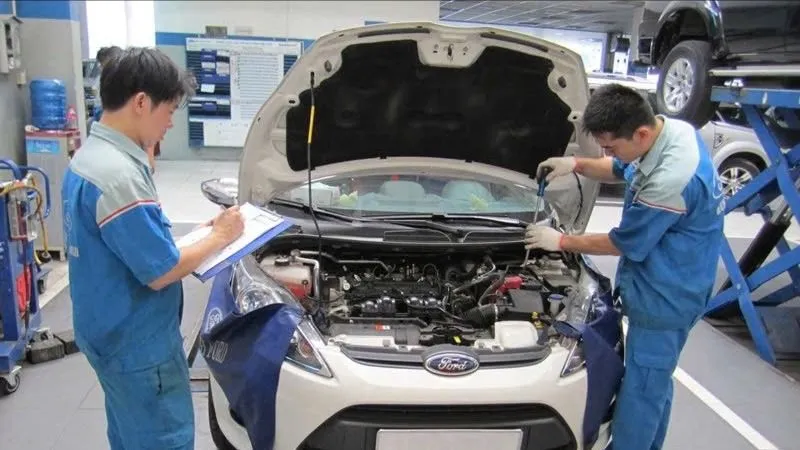 Trạm bảo dưỡng xe hơi của Ford. Ảnh minh họa