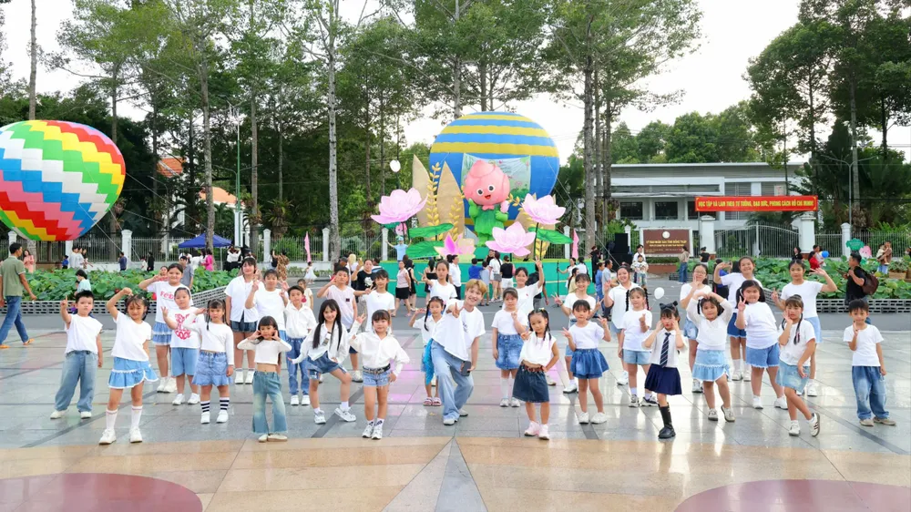 Khai mạc Lễ hội Sen Đồng Tháp 2026