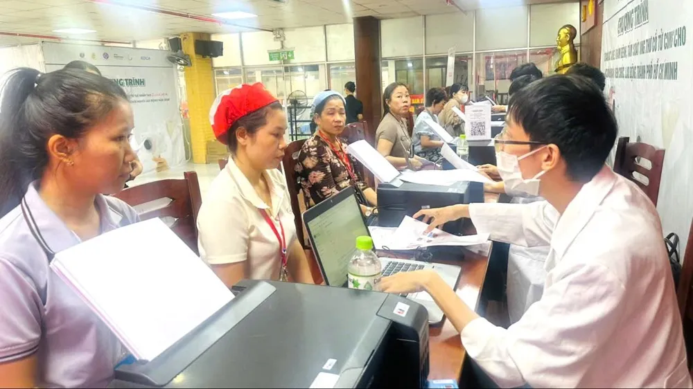 Hơn 35.000 nữ công nhân được khám, tầm soát ung thư cổ tử cung ngày 1-7 