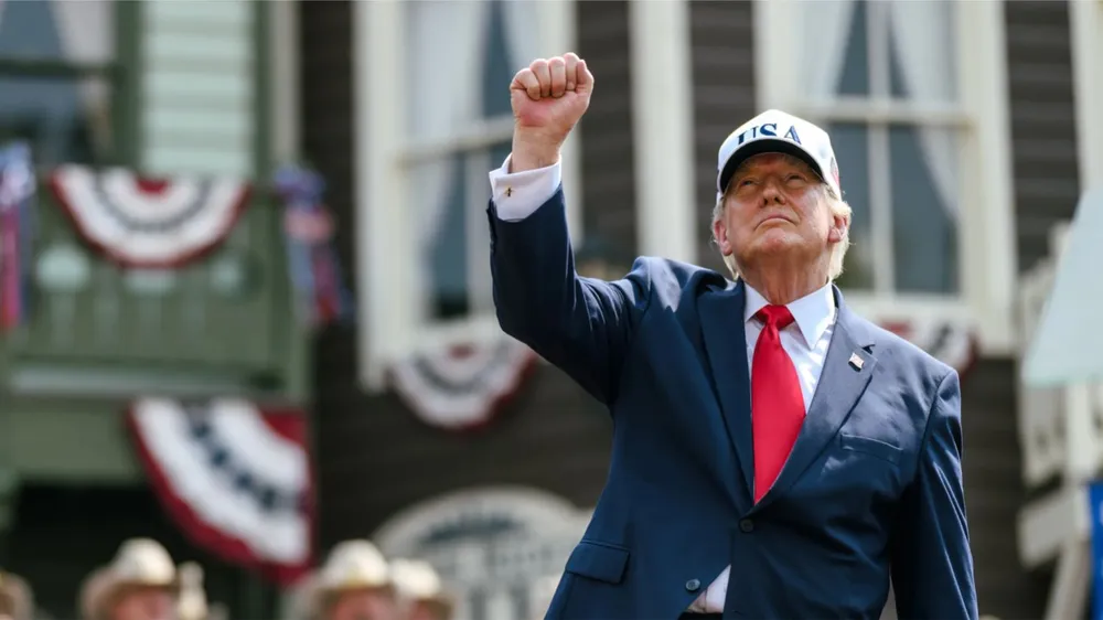 Tổng thống Donald Trump sẽ dự khán trận chung kết World Cup