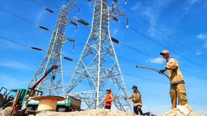 Thi công đường dây 500kV. Ảnh minh họa