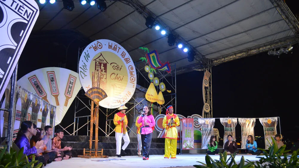 Tôn vinh nghệ thuật bài chòi