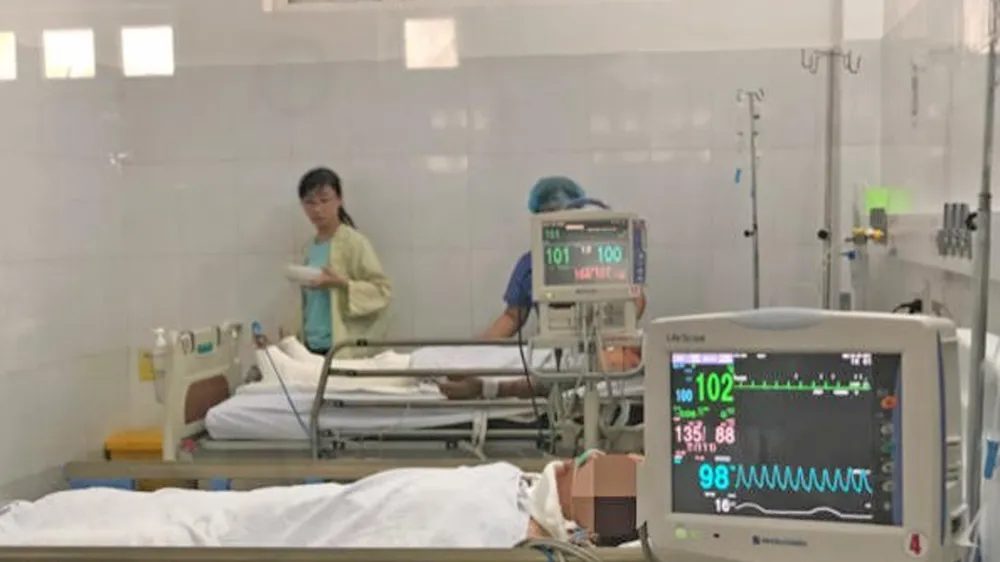 Bàn giải pháp nâng cao chất lượng dịch vụ y tế