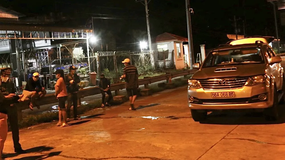 Tài xế sử dụng bằng lái ô tô giả, chở người từ TPHCM về miền Tây
