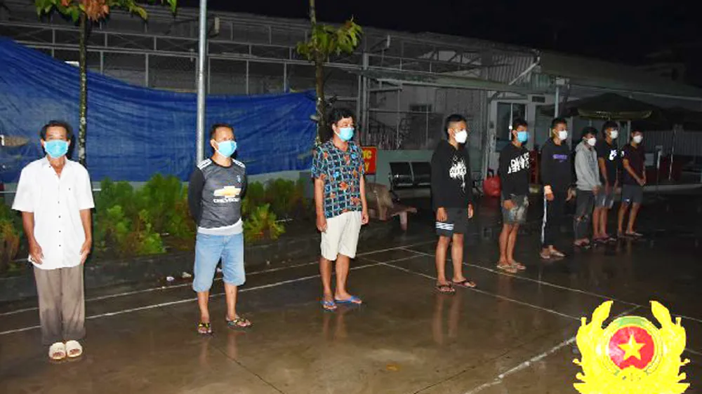 Khởi tố, tạm giam 4 bị can về hành vi cướp tài sản