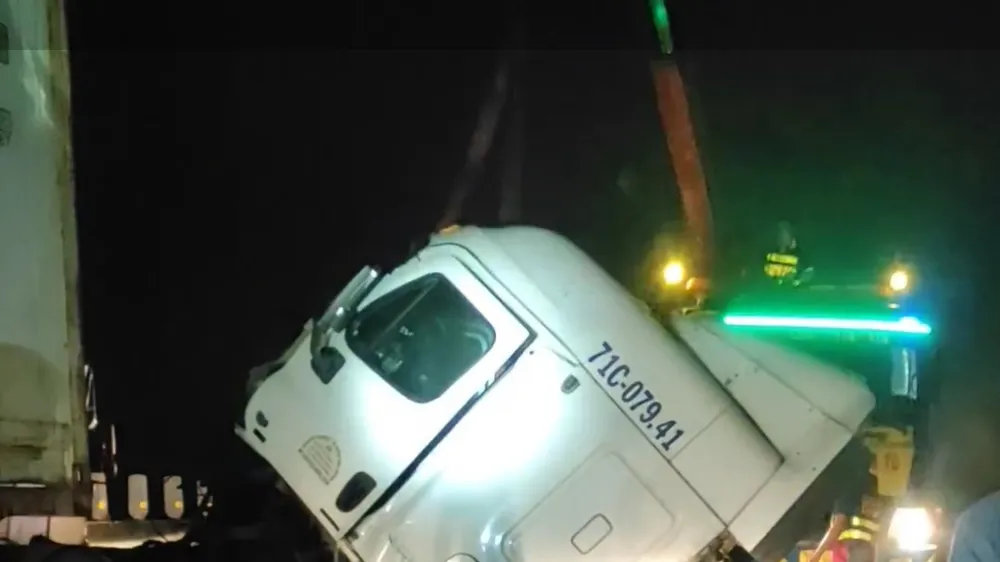 Cao tốc TPHCM - Trung Lương kẹt xe hơn 6km