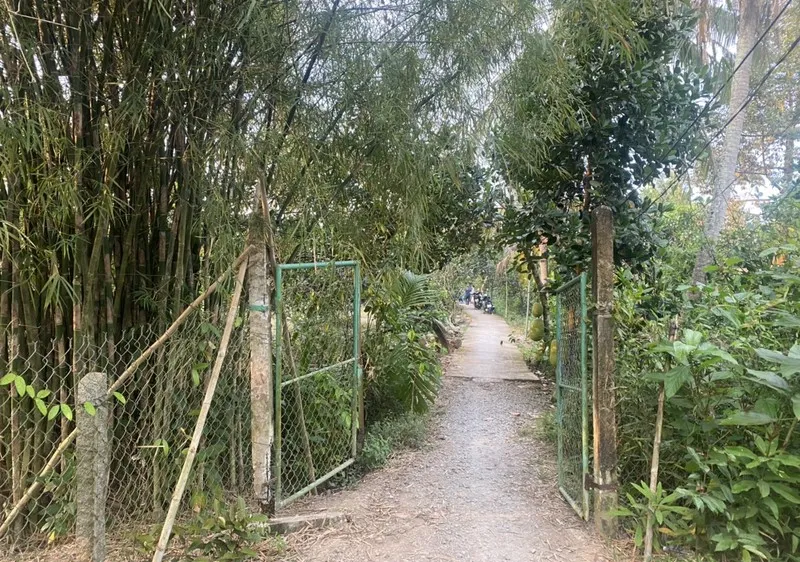 Tiền Giang: Cậu cháu giằng co súng, một người tử vong