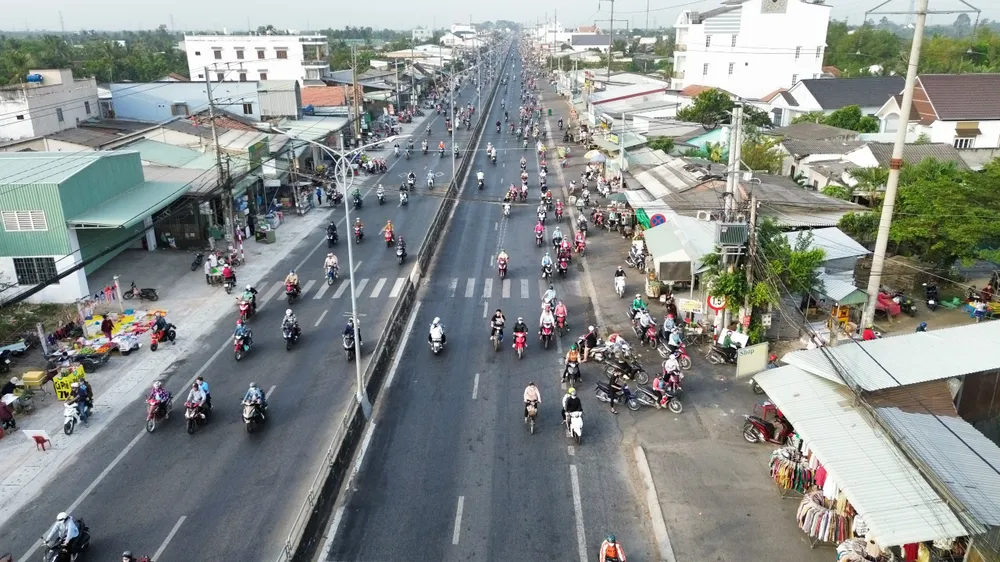Quốc lộ 1A đoạn qua Khu công nghiệp Tân Hương (Tiền Giang), nguy cơ tai nạn cao