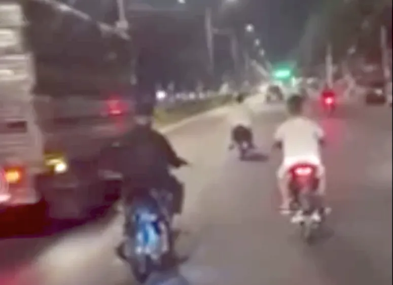 Xử lý nhóm thanh niên điều khiển phương tiện không biển số, không đội nón bảo hiểm