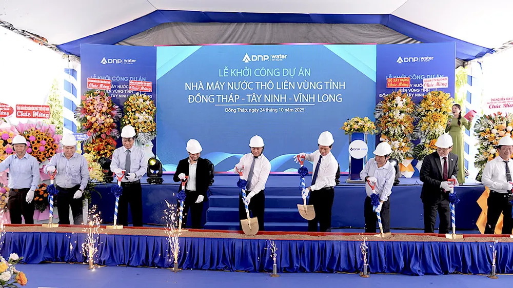 Nghi thức khởi công. Ảnh: MT