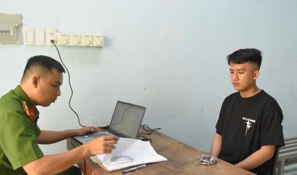 Bắt nghi phạm cướp tiệm vàng ở xã Châu Thành (Đồng Tháp)