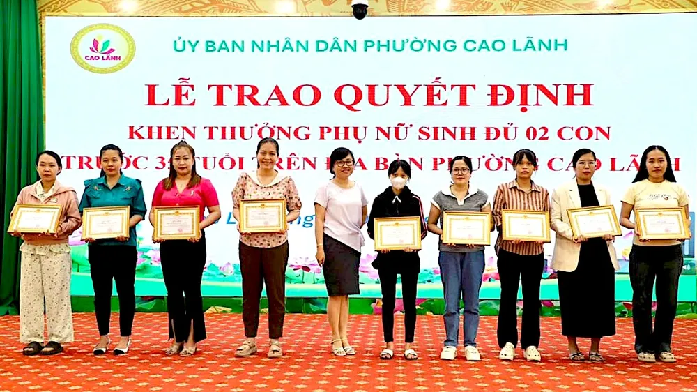 Hơn 13.500 phụ nữ ở Đồng Tháp nhận hỗ trợ khi sinh đủ 2 con trước 35 tuổi