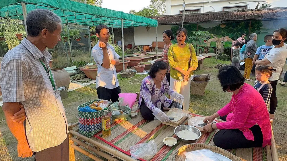 Giữ lửa các làng nghề làm bánh kẹo truyền thống ở miền Tây